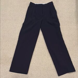 Aritzia Effortless Pant